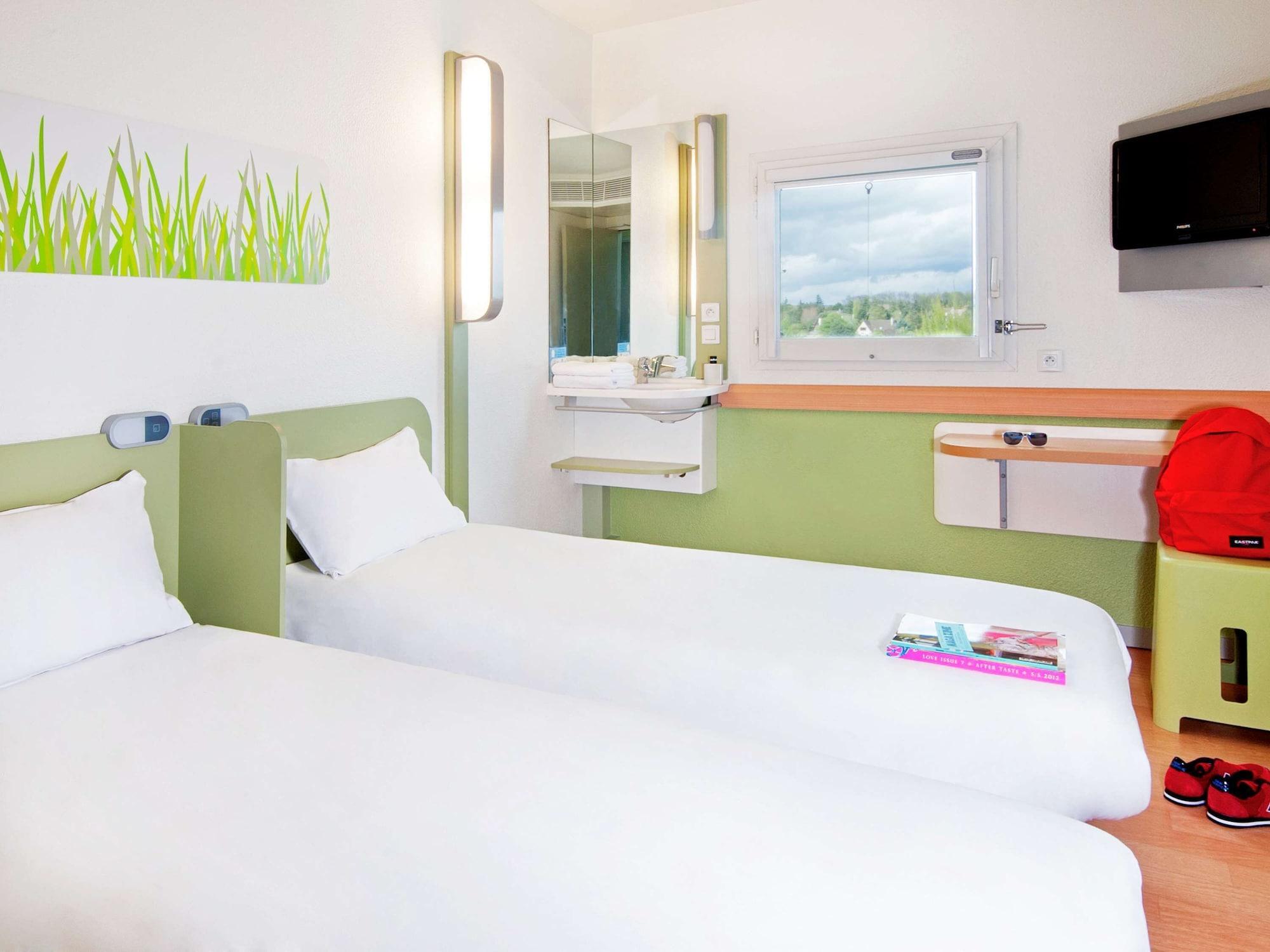 Ibis Budget Бержерак Екстериор снимка