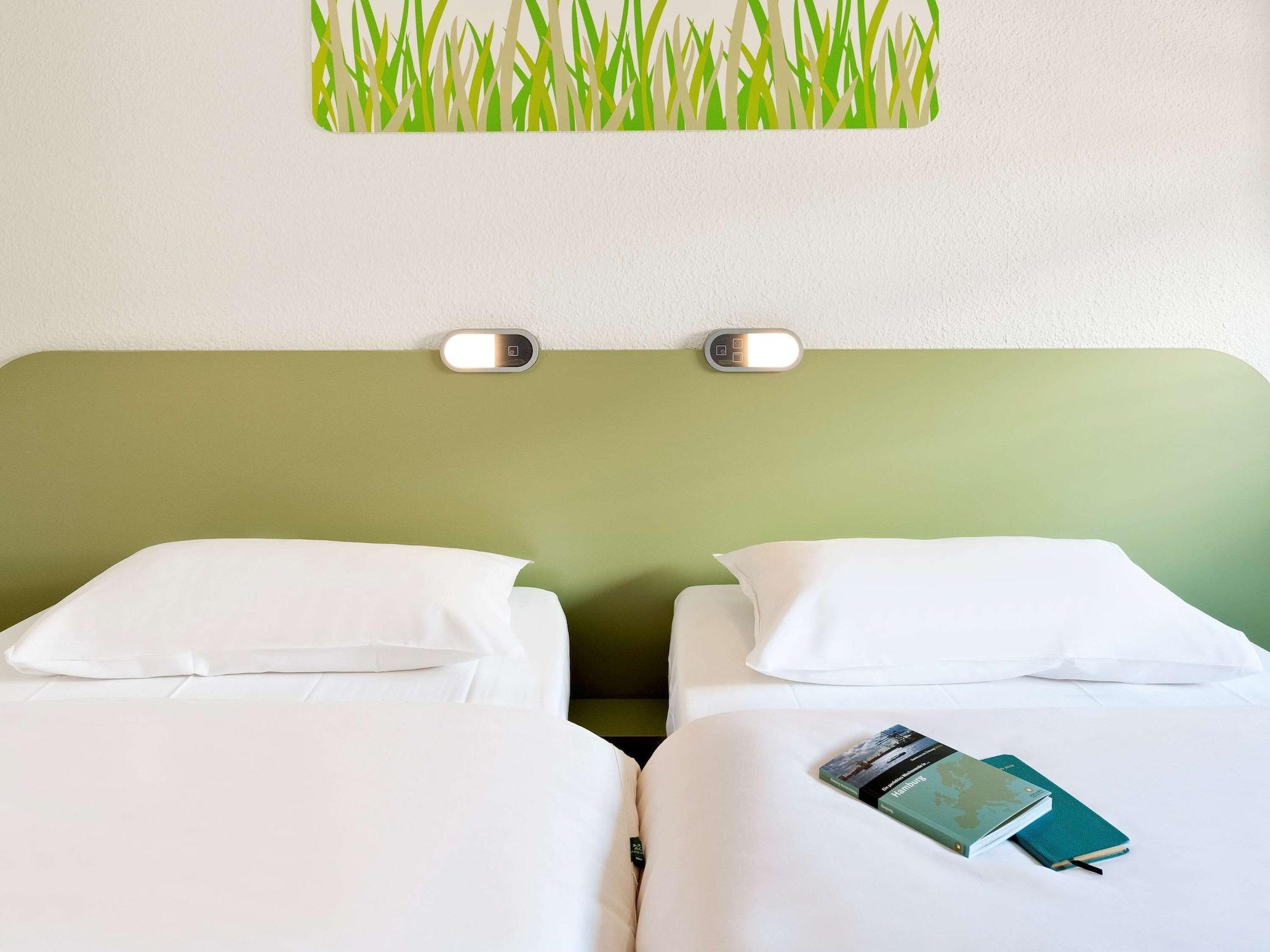Ibis Budget Бержерак Екстериор снимка