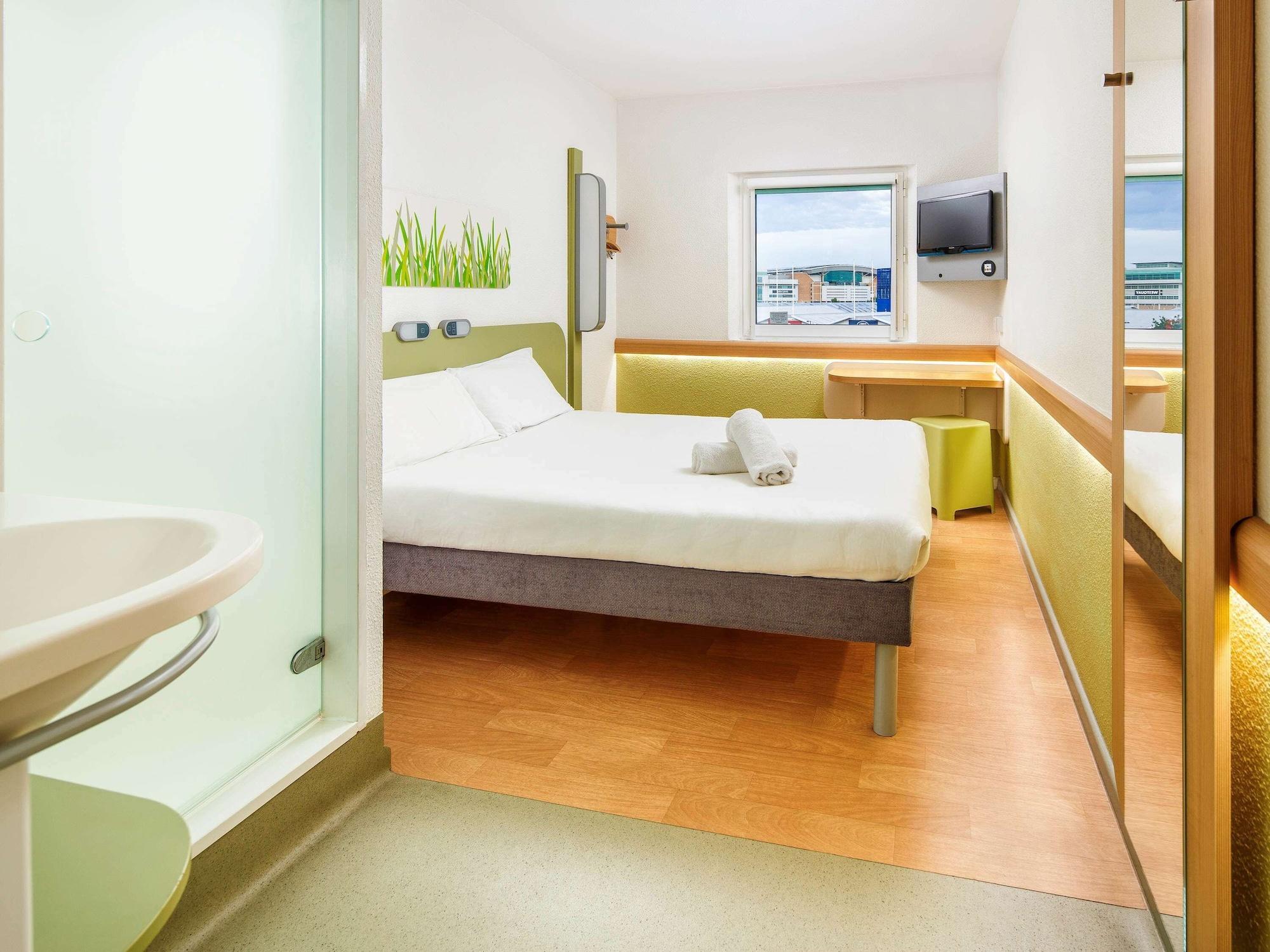 Ibis Budget Бержерак Екстериор снимка