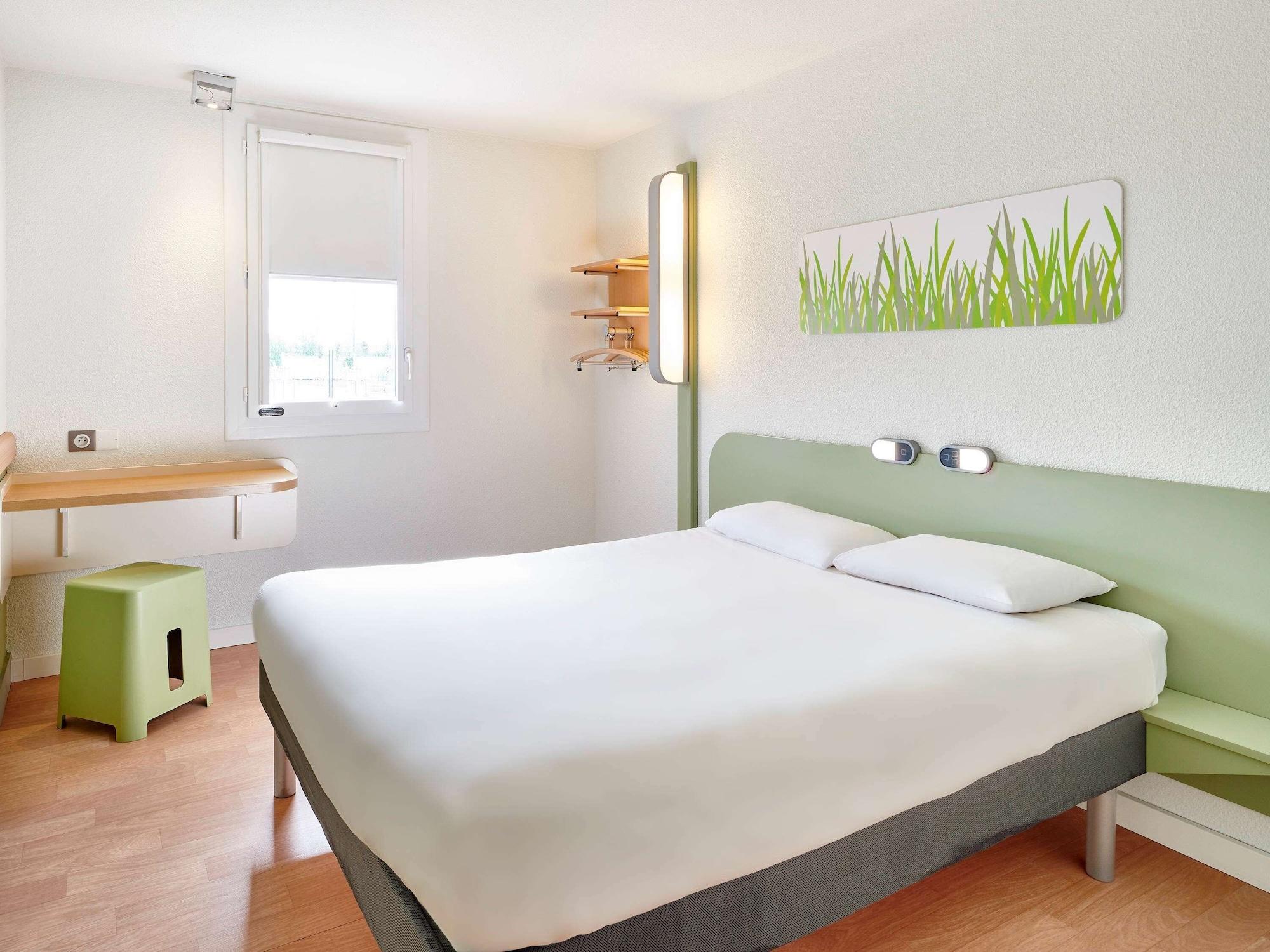 Ibis Budget Бержерак Екстериор снимка