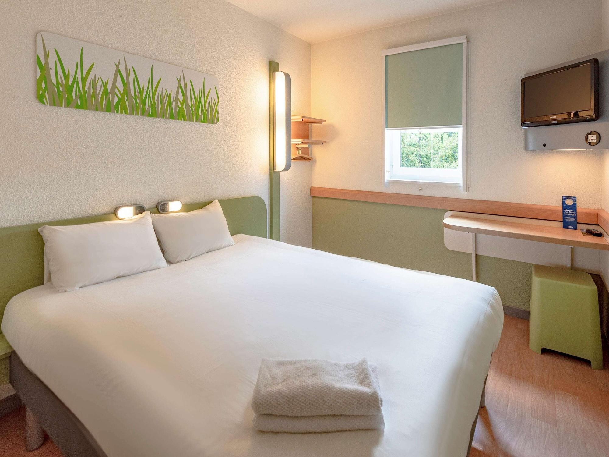 Ibis Budget Бержерак Екстериор снимка