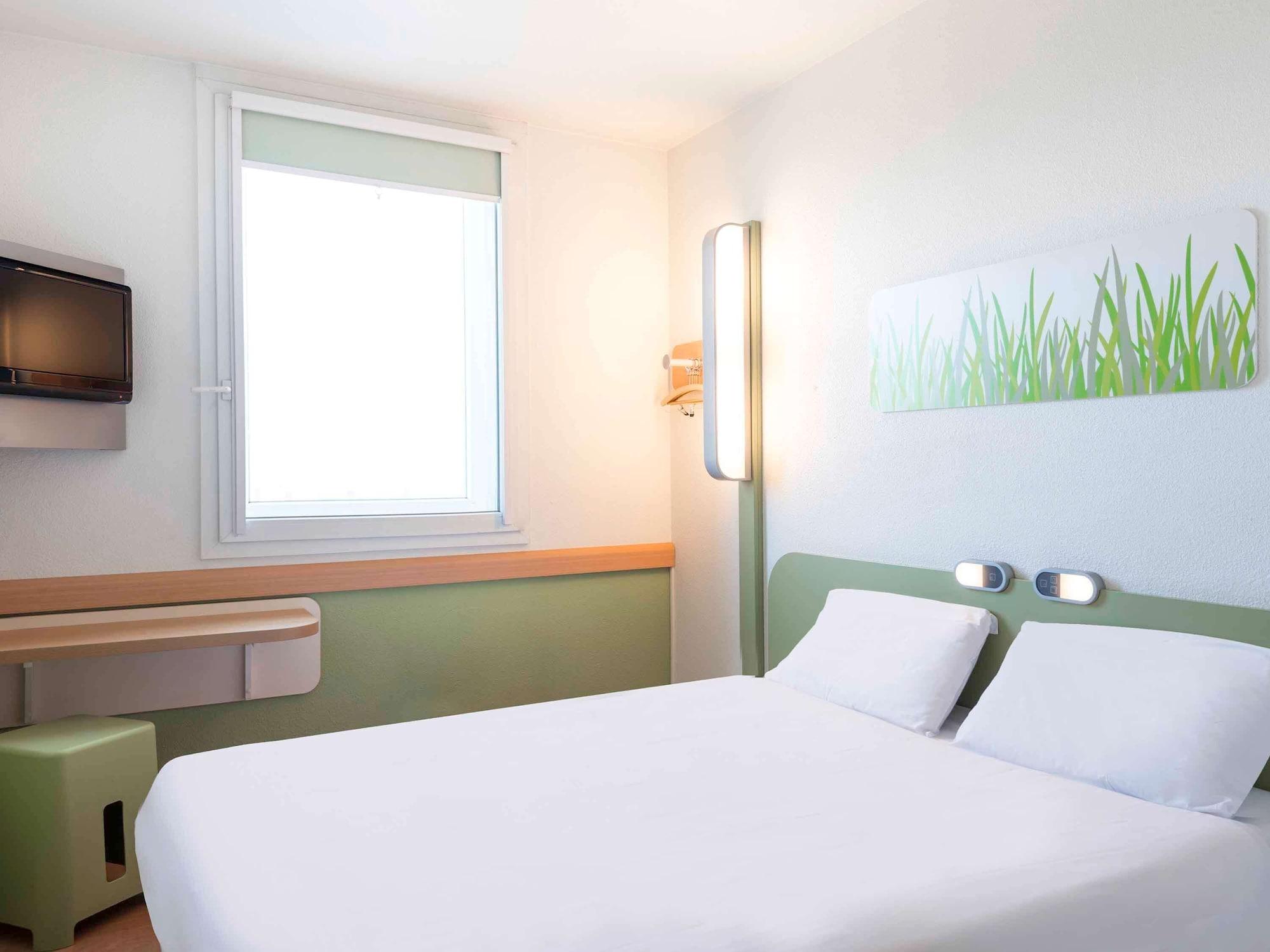 Ibis Budget Бержерак Екстериор снимка