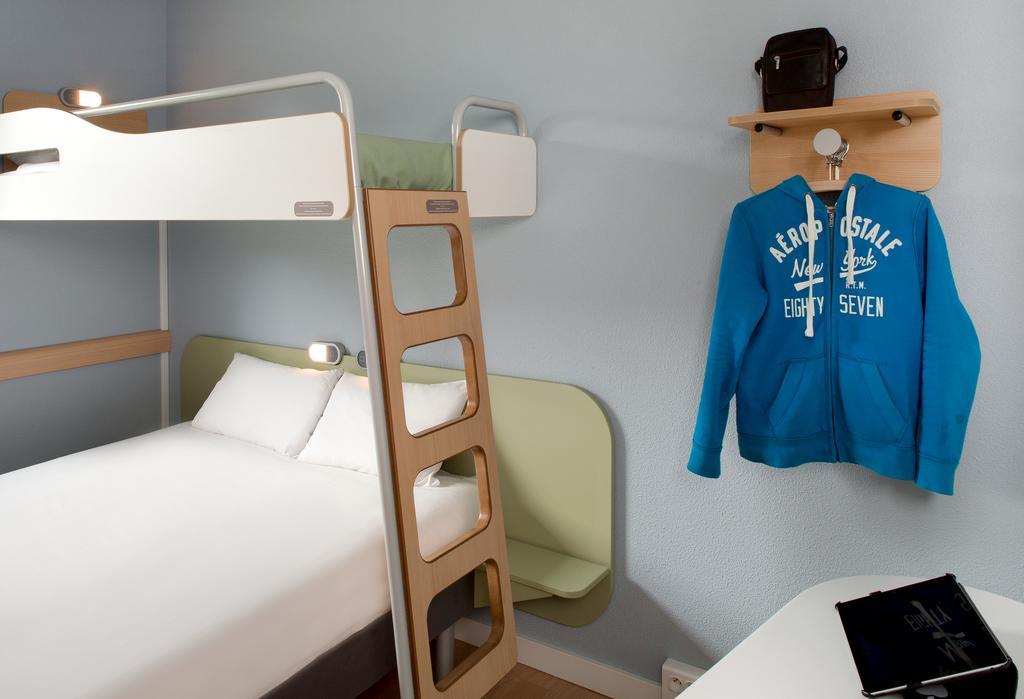 Ibis Budget Бержерак Екстериор снимка