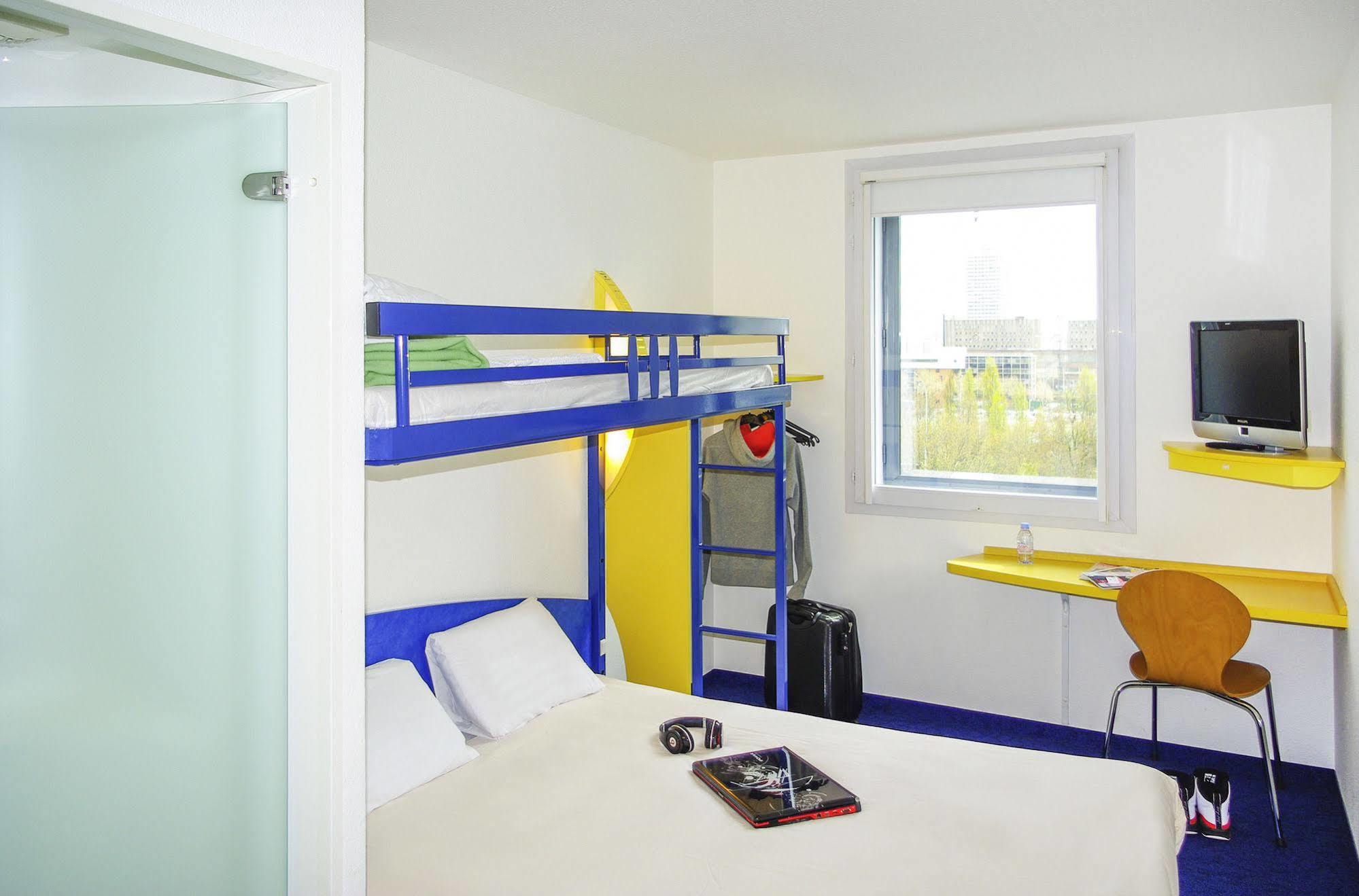 Ibis Budget Бержерак Екстериор снимка