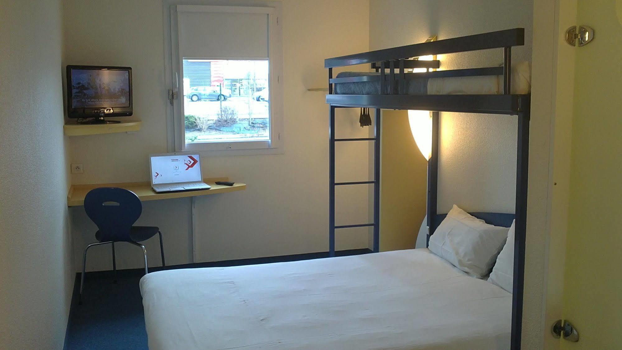 Ibis Budget Бержерак Екстериор снимка