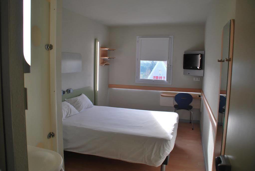 Ibis Budget Бержерак Екстериор снимка